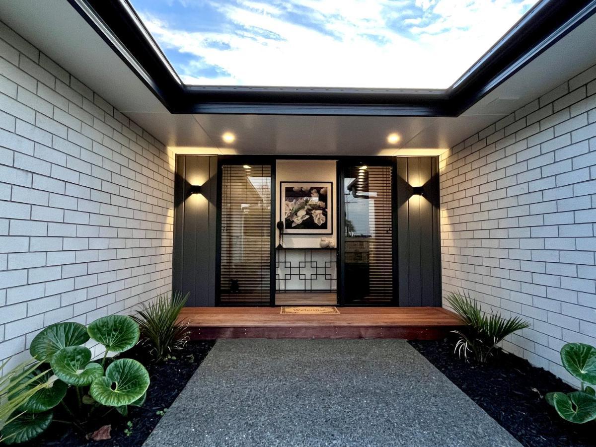 Luxury Villa, Central, Golf And Cafes - By Kosh Bnb Hamilton Exterior foto